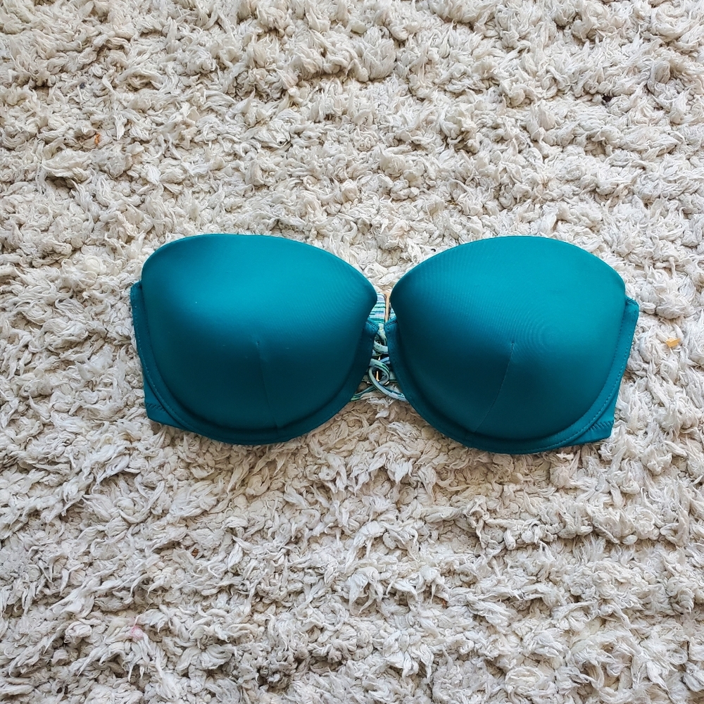 Victoria Secret 34D tankini